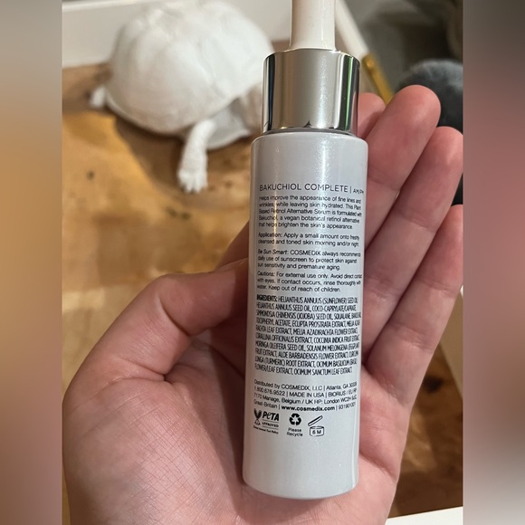 Cosmedix Bakuchiol Serum with Retinol - Picture 2 of 3